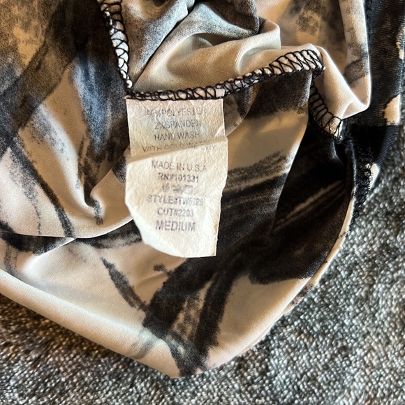 Charlotte Russe White Tan Black Elastic Splatter Waist Belt Surplice Top size M - Picture 3 of 8